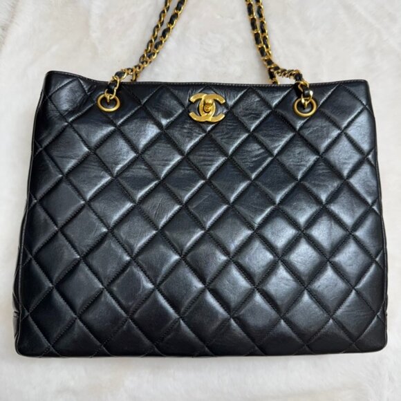 CHANEL Black Quilted CC Tote Lambskin - Picture 1 of 9